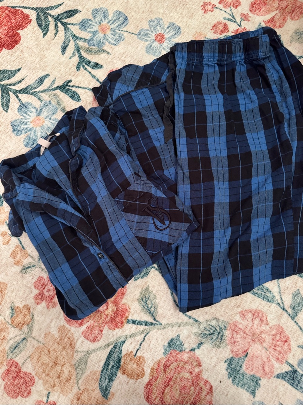 Victoria's Secret Blue and Black Plaid Pajama Set - Picture 2 of 6